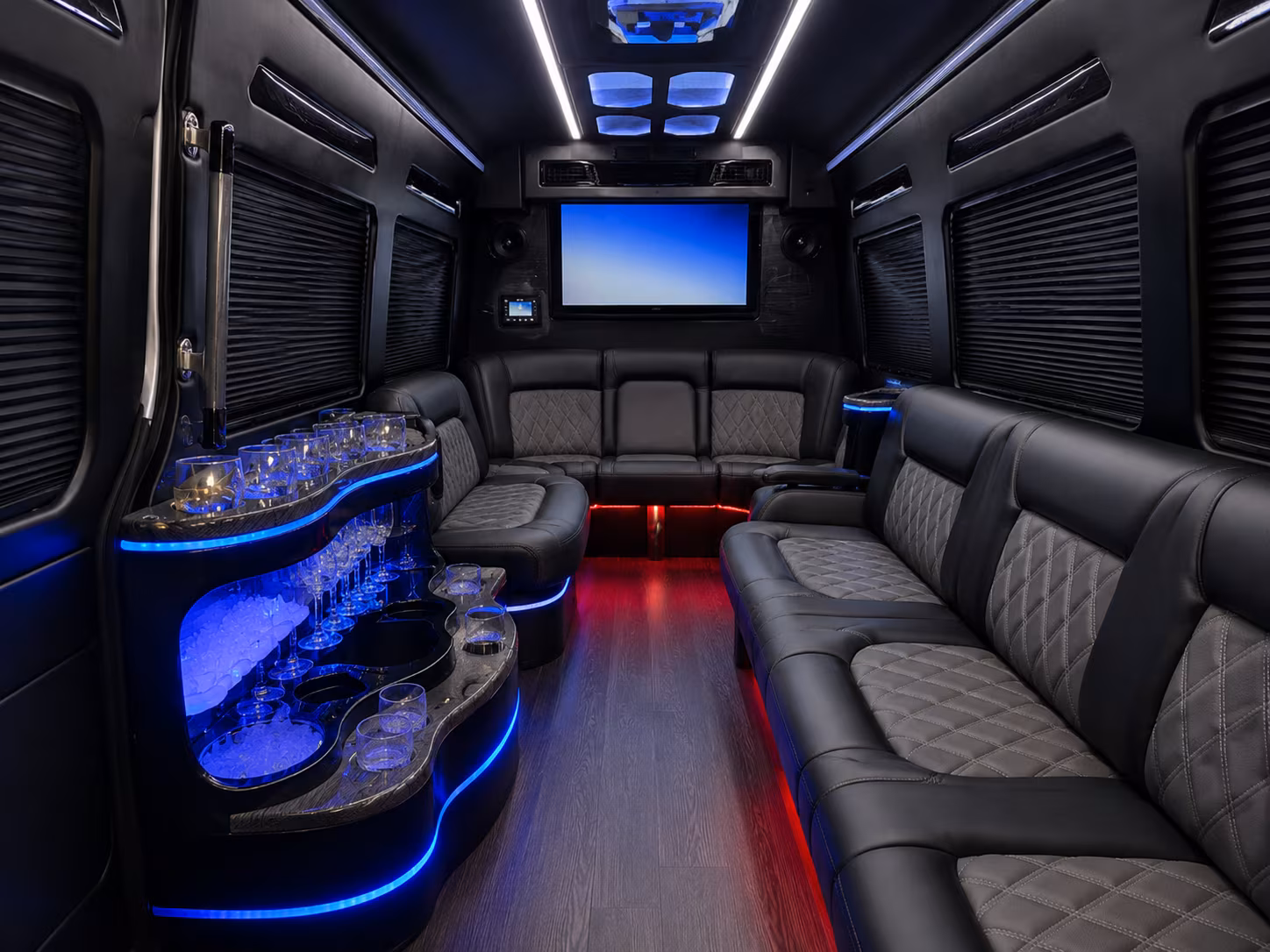 finding the right bus for a zoo miami or everglades field trip has never been easier