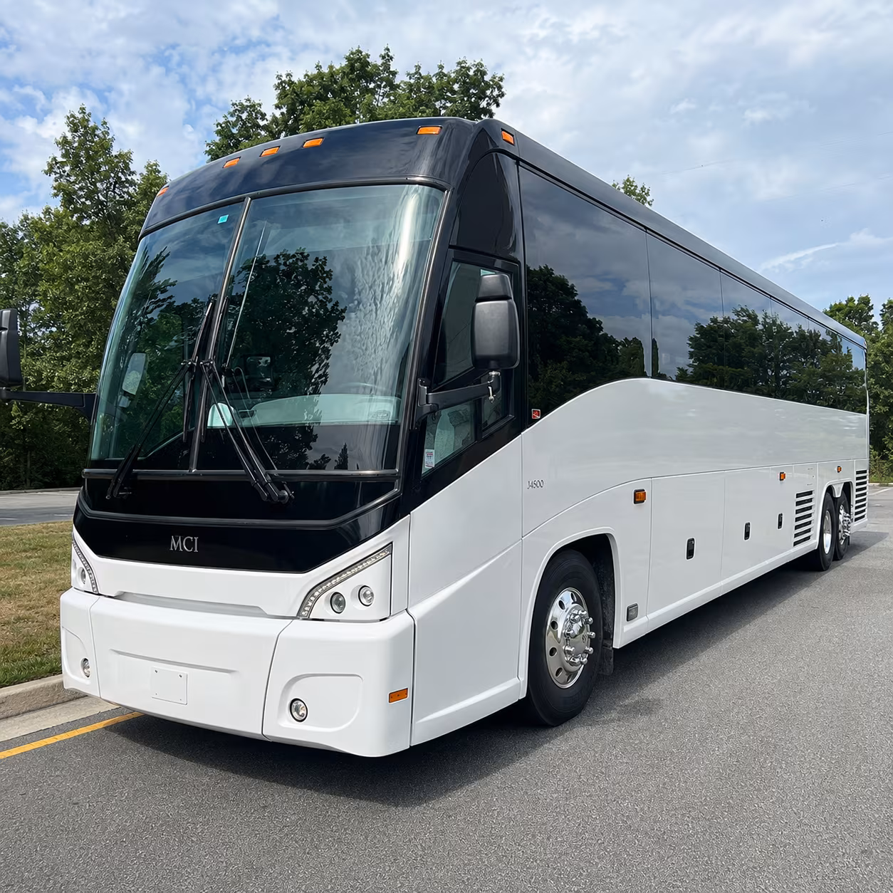 miamibeachcharterbuscompany com can connect you to long distance buses for fort lauderdale tampa and beyond