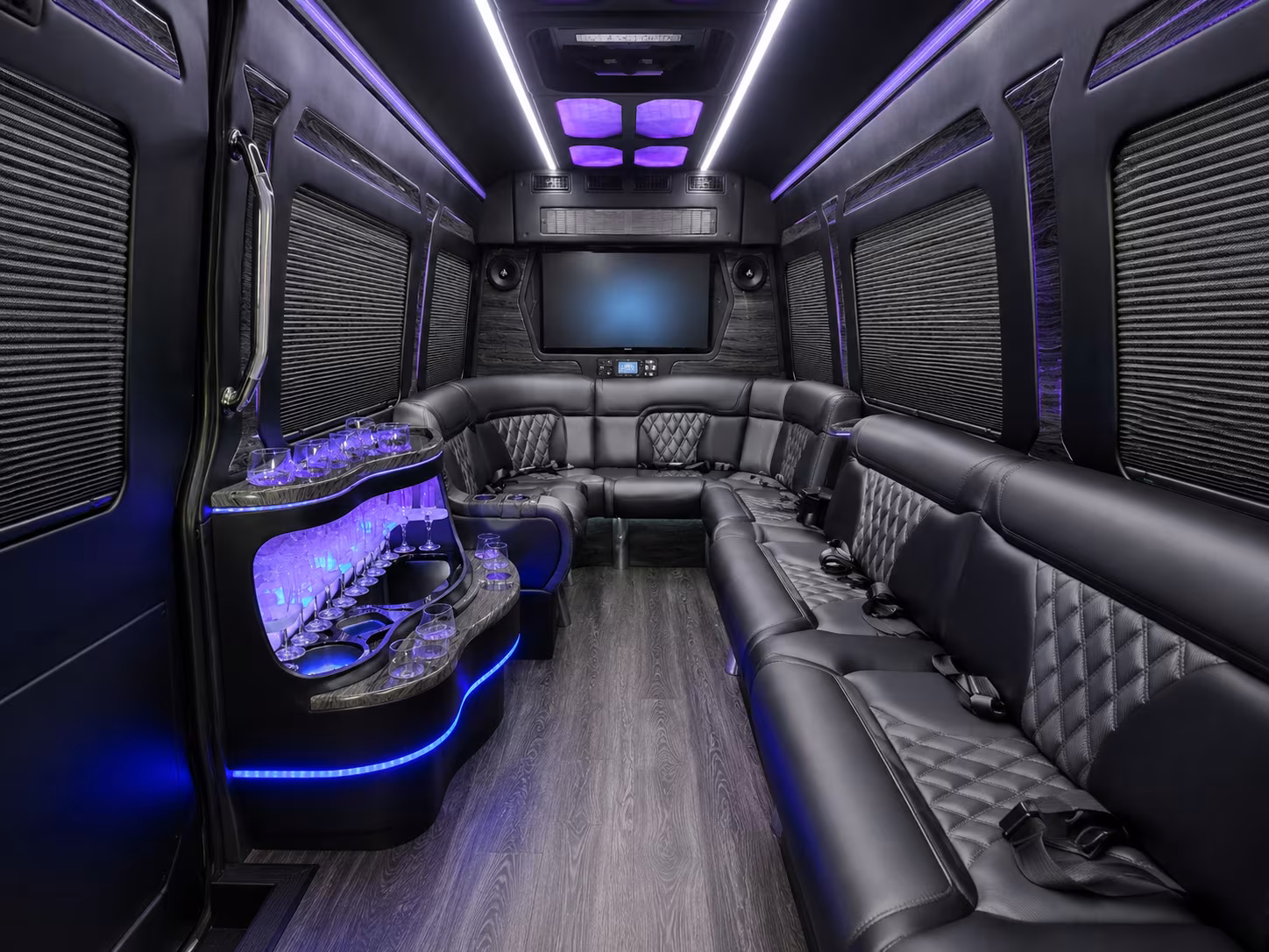 miamibeachcharterbuscompany com makes long distance military transportation to homestead arb and nas key west simple